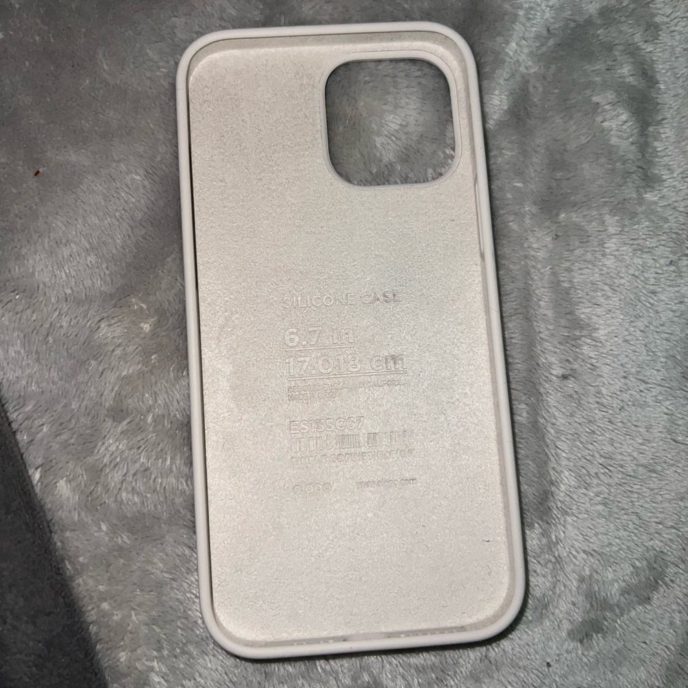 iPhone 13 pro max case - Picture 2 of 2